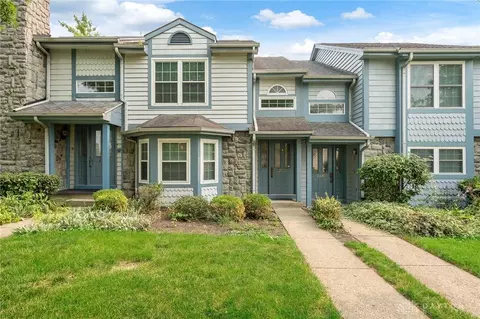 270 Silver Bugle Ln, West Carrollton, OH 45449
