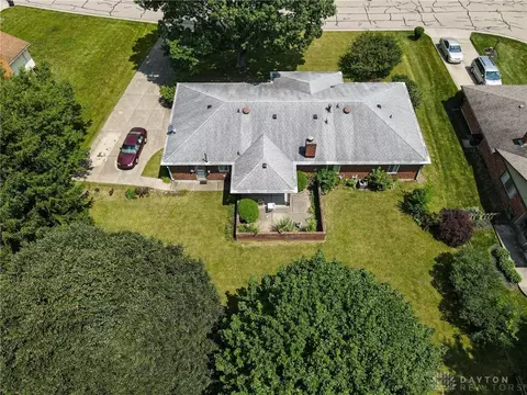 8025 Talbrook Ct, Centerville, OH 45458 photo 27