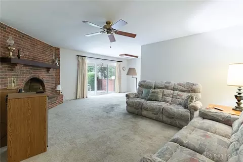 8025 Talbrook Ct, Centerville, OH 45458 photo 12