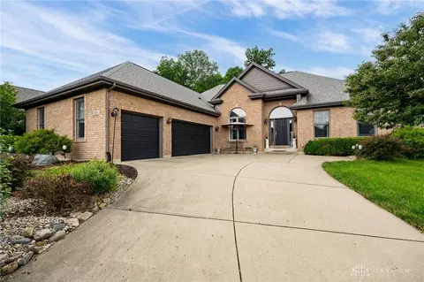 3951 Liam Ct, Bellbrook, OH 45305
