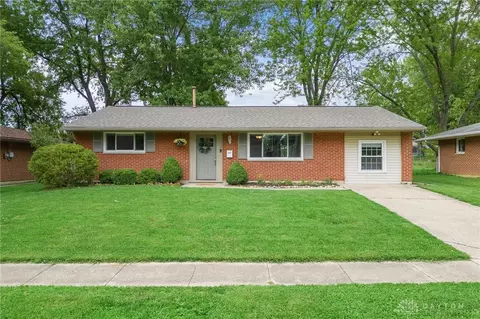 110 W Factory Rd, Springboro, OH 45066