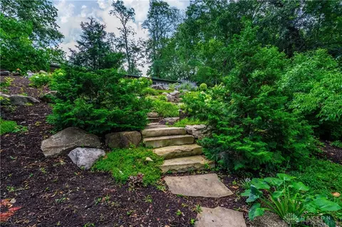 1273 Brooklands Rd, Kettering, OH 45409 photo 16
