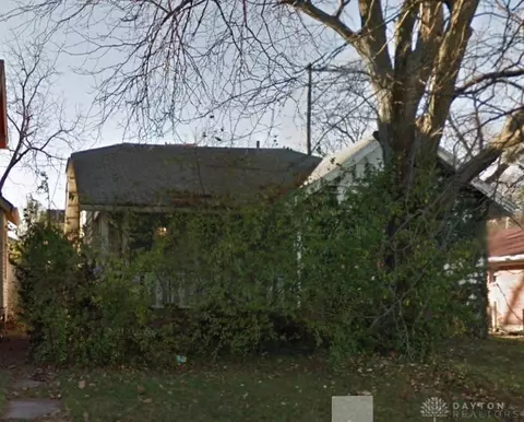 2065 Rugby Rd, Dayton, OH 45406