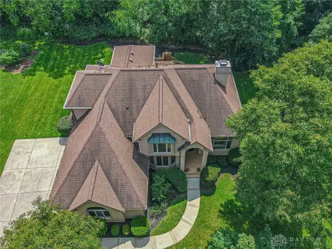 2576 Briggs Rd, Dayton, OH 45459