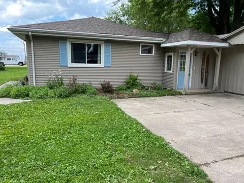 6607 N Humphrey Rd, Oak Harbor, OH 43449
