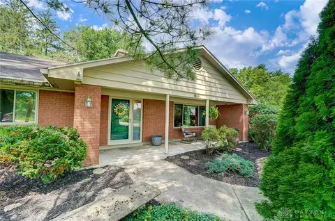 225 Davis Rd, Centerville, OH 45459 photo 8