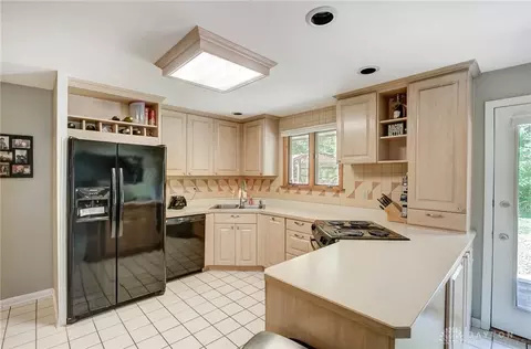 225 Davis Rd, Centerville, OH 45459 photo 20