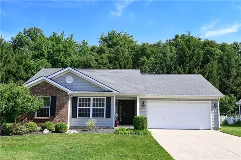 6 Dryhill Ct, Lebanon, OH 45036