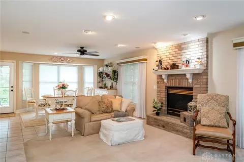 9455 Parkside Dr, Centerville, OH 45458 photo 13