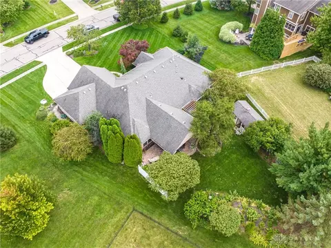 9455 Parkside Dr, Centerville, OH 45458 photo 55