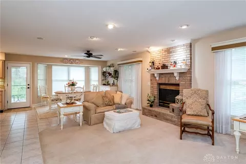 9455 Parkside Dr, Centerville, OH 45458 photo 12