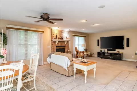 9455 Parkside Dr, Centerville, OH 45458 photo 17