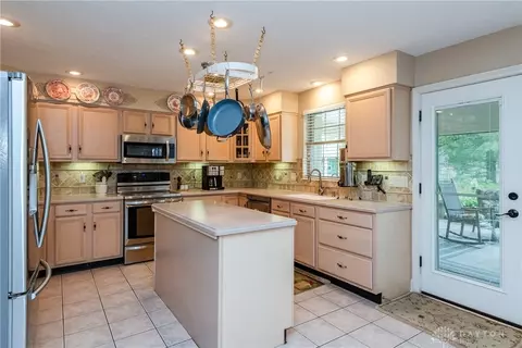 9455 Parkside Dr, Centerville, OH 45458 photo 16