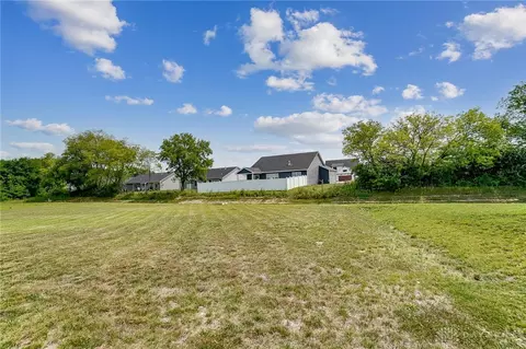 183 E Chapel Dr, Troy, OH 45373 photo 57