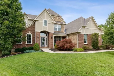 149 Olde Stone Ct, Lebanon, OH 45036