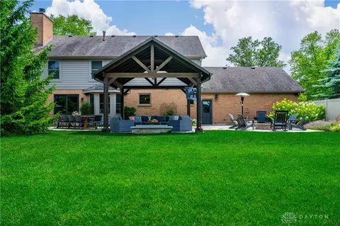 2831 Cobblestone Crossing Ct, Dayton, OH 45458 photo 3
