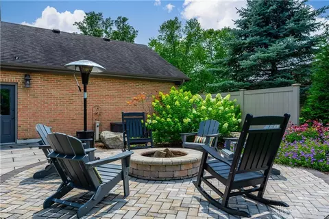 2831 Cobblestone Crossing Ct, Dayton, OH 45458 photo 8