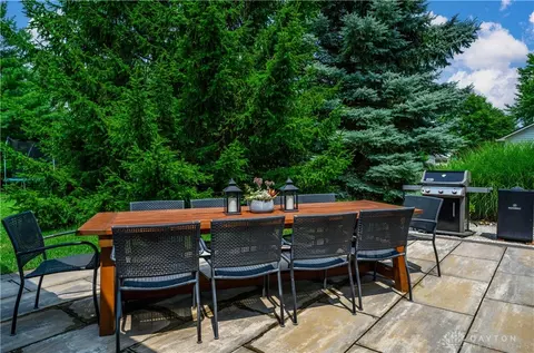 2831 Cobblestone Crossing Ct, Dayton, OH 45458 photo 7