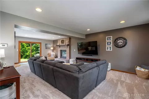 2831 Cobblestone Crossing Ct, Dayton, OH 45458 photo 16