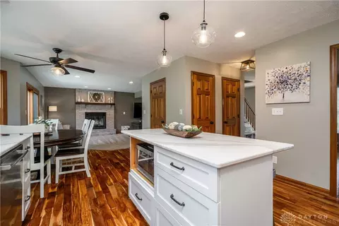 2831 Cobblestone Crossing Ct, Dayton, OH 45458 photo 10
