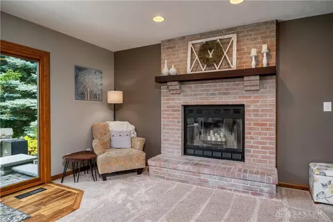 2831 Cobblestone Crossing Ct, Dayton, OH 45458 photo 17