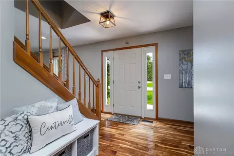 2831 Cobblestone Crossing Ct, Dayton, OH 45458 photo 9
