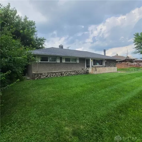 5219 Seaman Dr, Dayton, OH 45424