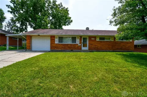 4874 Neptune Ln, Huber Heights, OH 45424