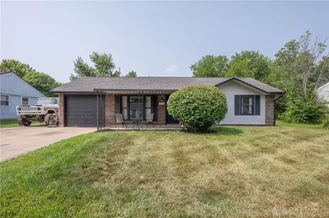 215 Dean Dr, Farmersville, OH 45325