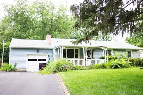 1981 Grange View Dr, Dayton, OH 45432