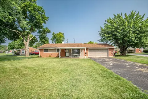 31 Old Main St, Miamisburg, OH 45342
