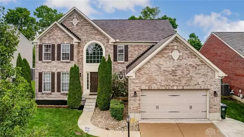 9752 Blue Spruce Dr, Springboro, OH 45066