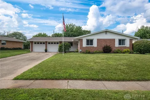 1103 Saratoga Dr, Fairborn, OH 45324