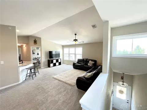 276 Old Pond Rd, Springboro, OH 45066 photo 7