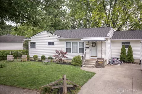 499 Travis Dr, Dayton, OH 45431