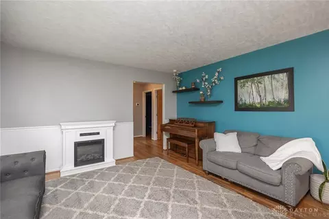 499 Travis Dr, Dayton, OH 45431 photo 6