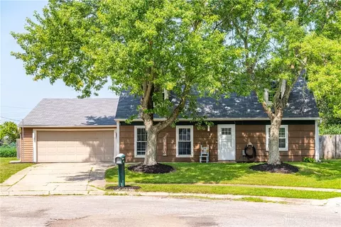 223 Habron Ct, New Lebanon, OH 45345