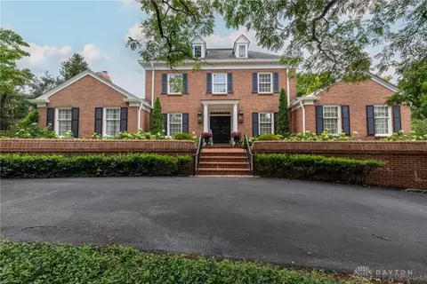 788 Plantation Ln, Kettering, OH 45419