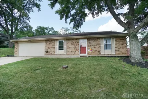 2443 Windsor Village Dr, Miamisburg, OH 45342