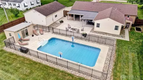 3626 Eileen Rd, Kettering, OH 45429 photo 2