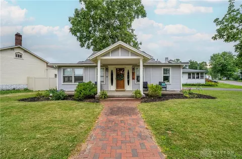 6012 9th Ave, Miamisburg, OH 45342