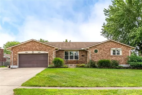 7034 Monte Carlo Dr, Englewood, OH 45322