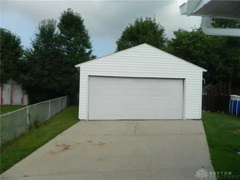 3316 Tackett St, Springfield, OH 45503 photo 4