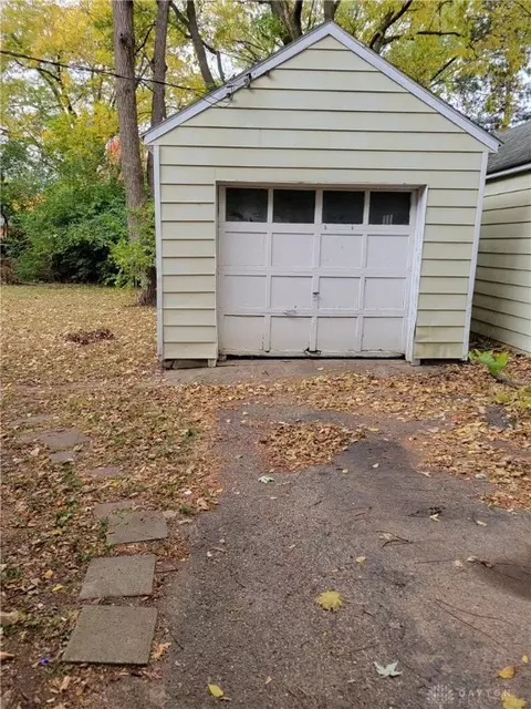 3871 Far Hills Ave, Kettering, OH 45429 photo 2