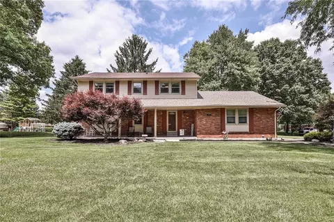 893 New England Ave, Dayton, OH 45429