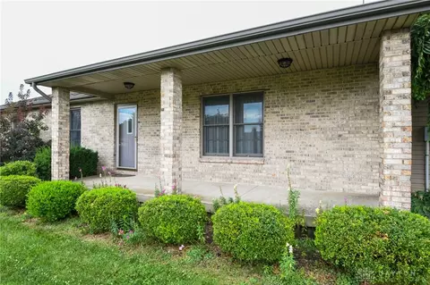 3672 N Hampton Rd, Springfield, OH 45502 photo 3