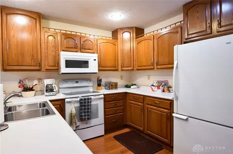 3672 N Hampton Rd, Springfield, OH 45502 photo 14