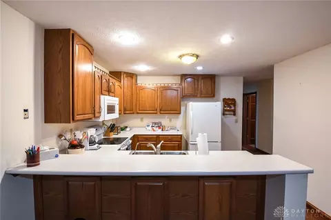 3672 N Hampton Rd, Springfield, OH 45502 photo 13