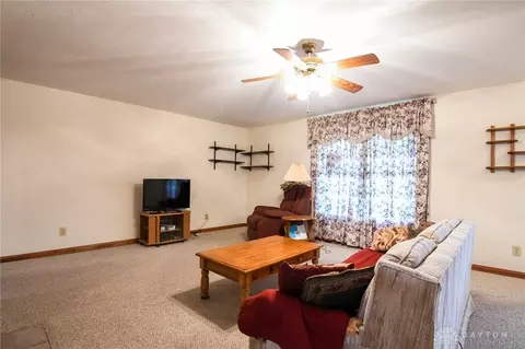 3672 N Hampton Rd, Springfield, OH 45502 photo 7