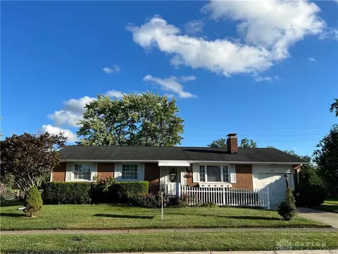 806 Hile Ln, Englewood, OH 45322